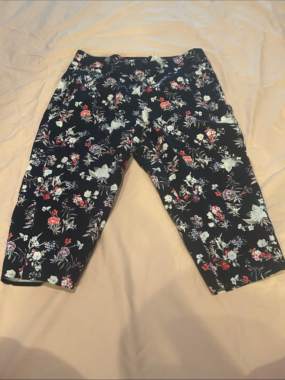 Lane Bryant Black Floral Capri size 16 “The Allie”